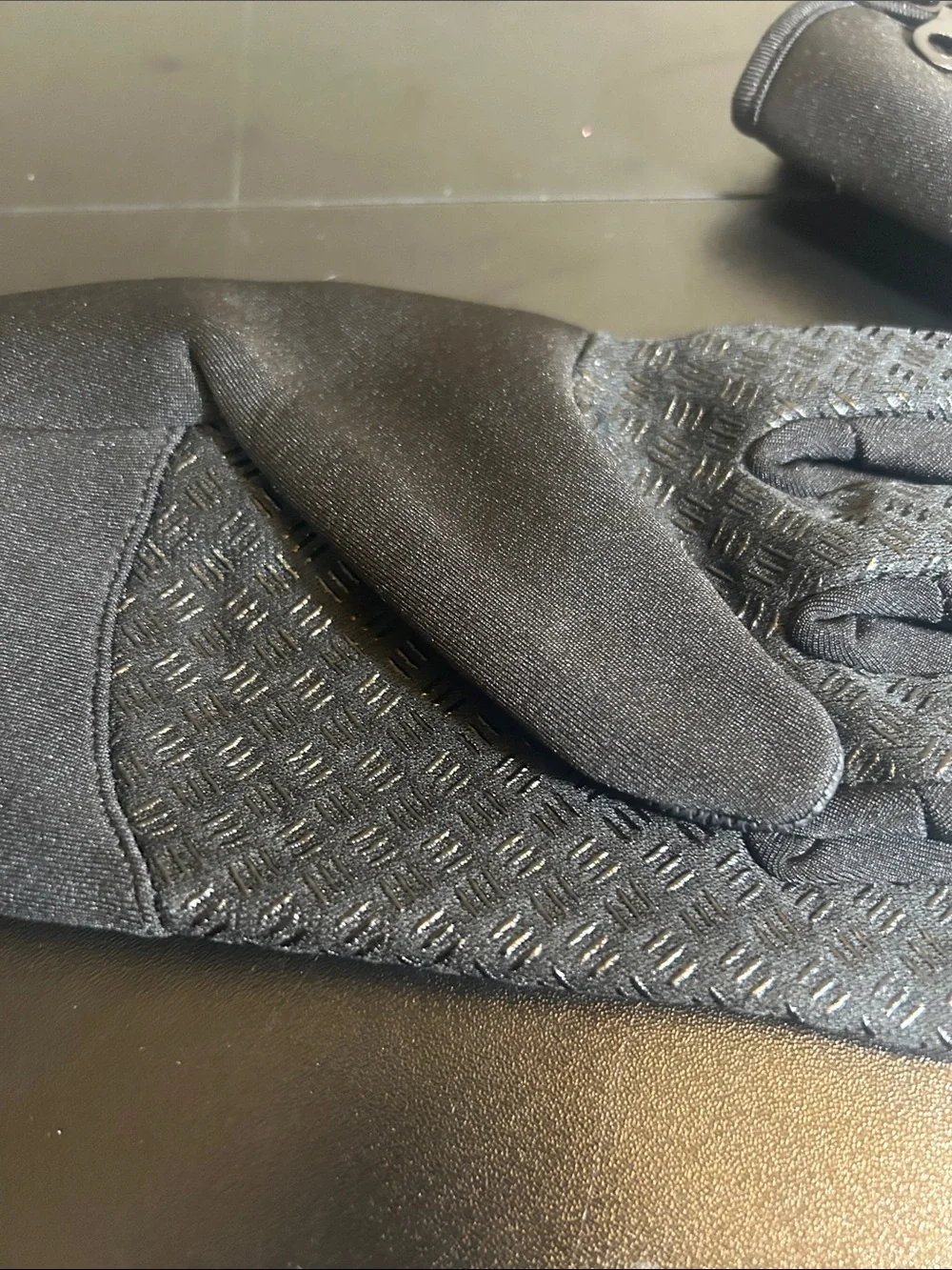 B-Forest thermal windproof-gloves featuring a water-resistant softshell Size S